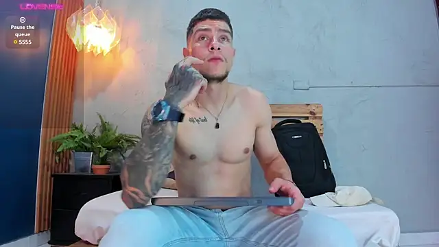 Snapshot of french_sexx chatting on 01-22-25, 01:20 french sexx online show from 01-22-25, 01:20