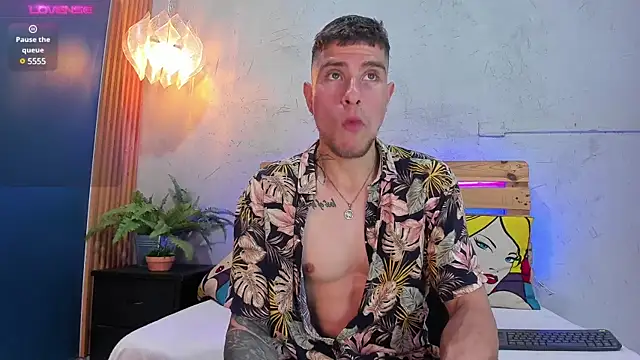 Snapshot of french_sexx chatting on 02-08-25, 01:32 french sexx online show from 02-08-25, 01:32