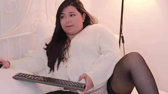 Adia  online show from 02-14-25, 05:41