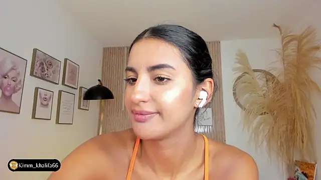 Kimm khalifa online show from 02-13-25, 04:32