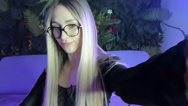 Horny Blond online show from 12-15-25, 09:13