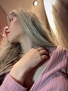 Times  Square online show from 12-15-24, 05:13