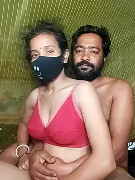 Young couple143 online show from 12-03-25, 04:38