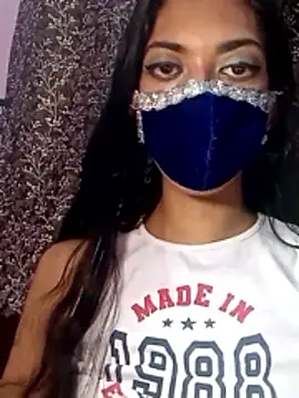 Snapshot of priyasexy1100 chatting on 11-20-25, 12:38 priyasexy1100 online show from 11-20-25, 12:38