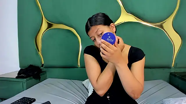 VaneLin18 online show from 11-27-25, 07:16