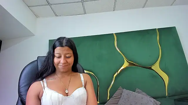 VaneLin18 online show from 01-10-26, 12:12