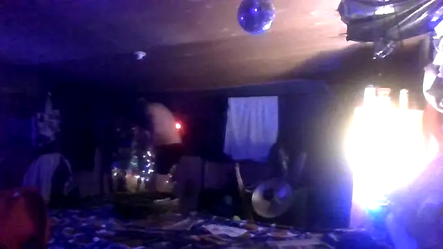 Snapshot of Manwhorxxlcock chatting on 12-15-25, 08:13 Manwhorxxlcock online show from 12-15-25, 08:13