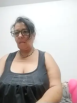 Snapshot of Anais-Te-La-Como chatting on 01-21-25, 11:24 Anais-Te-La-Como online show from 01-21-25, 11:24