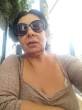 Snapshot of Anais-Te-La-Como chatting on 10-09-25, 11:19 Anais-Te-La-Como online show from 10-09-25, 11:19