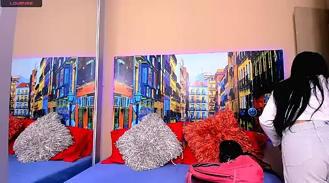 CristalLoren online show from 02-11-25, 12:27