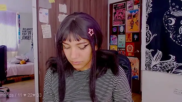 melissahowl online show from 10-16-25, 04:19