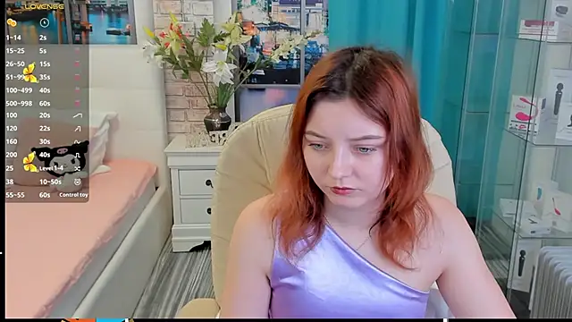 pretty little thing online show from 02-09-26, 01:48