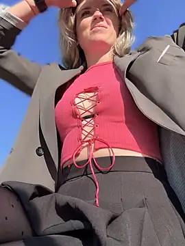 Snapshot of Crazy-Rosa chatting on 09-14-25, 03:27 Crazy-Rosa online show from 09-14-25, 03:27