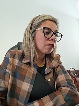 Cata Office-12 online show from 11-11-25, 09:04