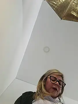 Cata Office-12 online show from 11-19-25, 08:20