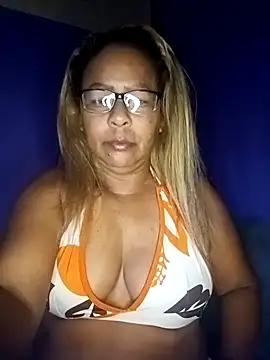 Afroditabichota online show from 10-19-25, 10:49