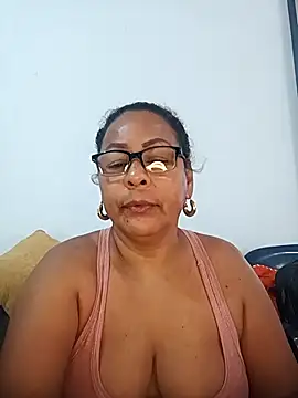 Afroditabichota online show from 11-03-25, 12:28