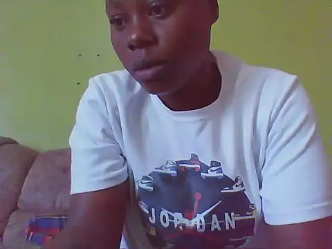 Snapshot of EBONYVANILLA02 chatting on 09-14-25, 05:28 EBONYVANILLA02 online show from 09-14-25, 05:28