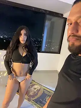 Cuteandhornyy online show from 03-13-26, 04:52