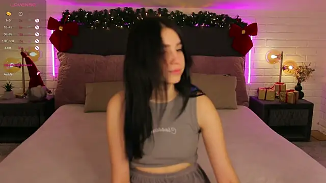 Dina Foxxx online show from 12-16-24, 01:32