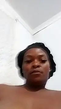 Snapshot of lovelyassbitch chatting on 01-15-25, 06:40 lovelyassbitch online show from 01-15-25, 06:40