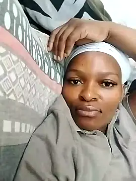 Snapshot of lovelyassbitch chatting on 01-22-25, 04:12 lovelyassbitch online show from 01-22-25, 04:12