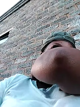 Snapshot of lovelyassbitch chatting on 03-22-25, 04:15 lovelyassbitch online show from 03-22-25, 04:15