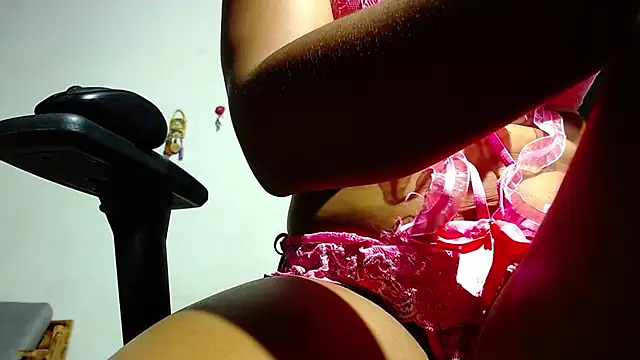 MielSquirt online show from 10-04-25, 09:18