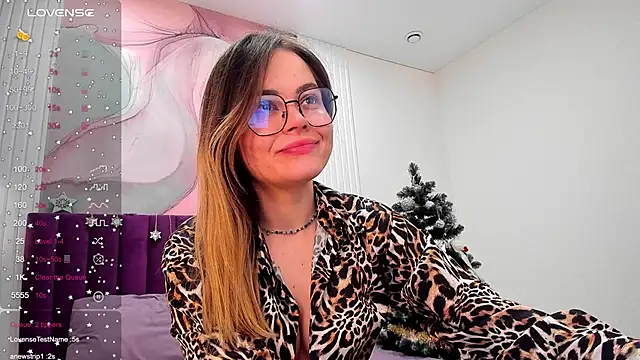 Kelly Cuutie online show from 12-23-24, 04:55