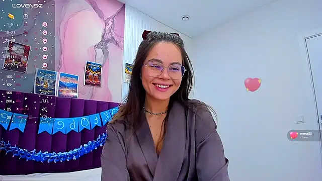 Kelly Cuutie online show from 10-04-25, 12:52