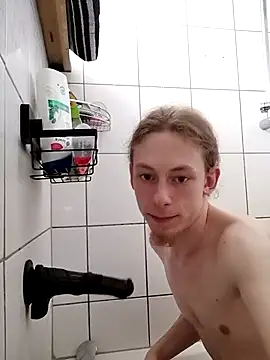 Snapshot of Dudetime chatting on 03-10-25, 09:43 Dudetime online show from 03-10-25, 09:43