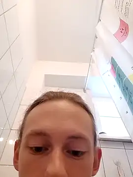 Snapshot of Dudetime chatting on 09-17-25, 08:49 Dudetime online show from 09-17-25, 08:49