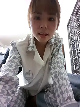 Snapshot of Samsam_567 chatting on 02-26-25, 04:35 Samsam 567 online show from 02-26-25, 04:35