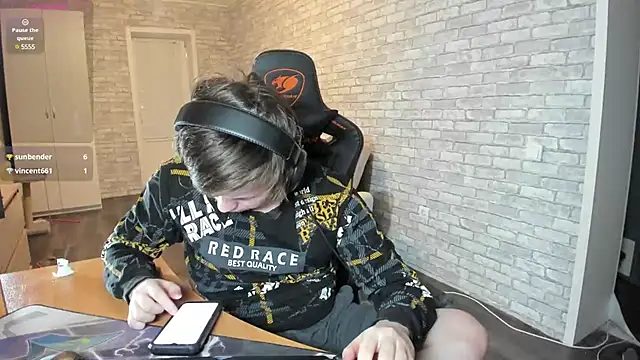 iliaskrislove online show from 02-27-25, 03:37