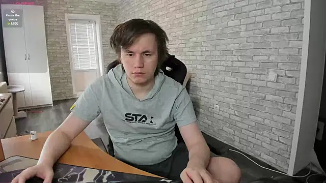 iliaskrislove online show from 03-01-25, 06:03