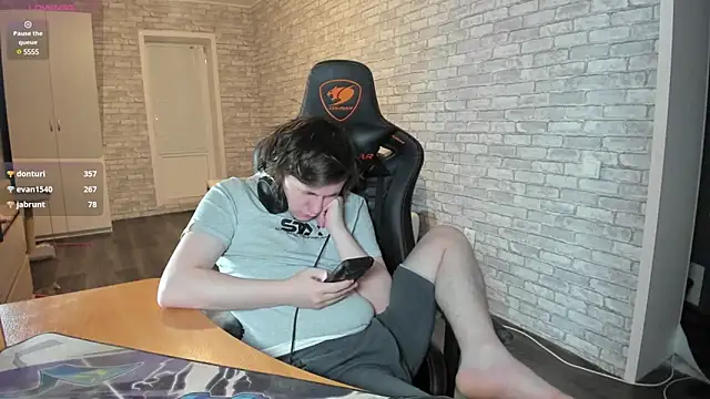 iliaskrislove online show from 03-03-25, 08:32
