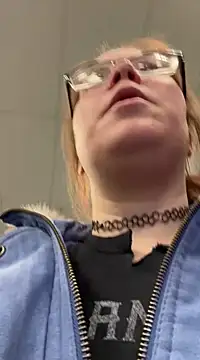 FreakNastyLacie online show from 02-02-25, 08:41