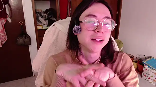 emily pearl  online show from 10-17-25, 09:17