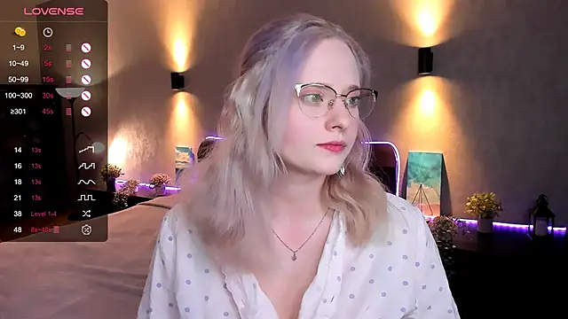 Aemilia  online show from 02-12-25, 09:10