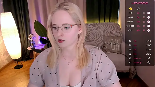 Aemilia  online show from 03-04-25, 08:57