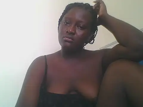 Snapshot of Heavy_ass chatting on 02-13-25, 06:41 Heavy ass online show from 02-13-25, 06:41