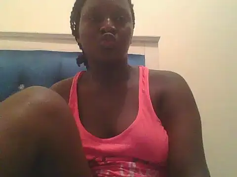 Snapshot of Heavy_ass chatting on 02-18-25, 01:32 Heavy ass online show from 02-18-25, 01:32