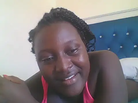 Snapshot of Heavy_ass chatting on 03-05-25, 12:44 Heavy ass online show from 03-05-25, 12:44