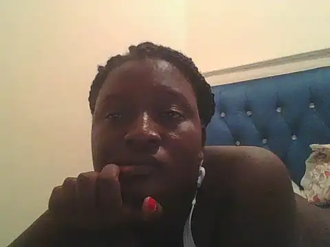Snapshot of Heavy_ass chatting on 03-06-25, 08:37 Heavy ass online show from 03-06-25, 08:37