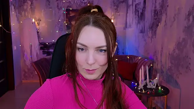 Snapshot of VandaRossi chatting on 12-20-24, 11:10 VandaRossi online show from 12-20-24, 11:10