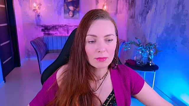 Snapshot of VandaRossi chatting on 12-27-24, 11:17 VandaRossi online show from 12-27-24, 11:17