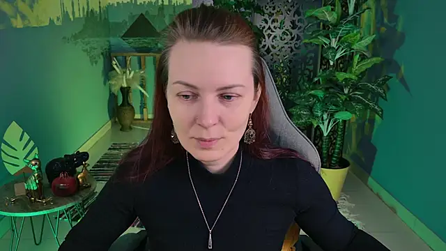 VandaRossi online show from 11-29-25, 09:12