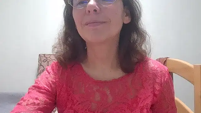 Snapshot of HollyJewel chatting on 03-30-26, 04:52 HollyJewel online show from 03-30-26, 04:52