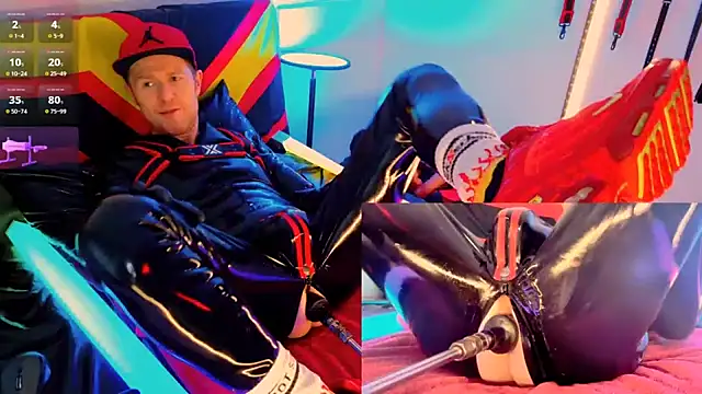 Snapshot of Fuc71 chatting on 11-15-25, 05:53 Fuc71 online show from 11-15-25, 05:53