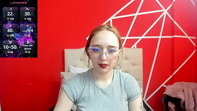 Liaroberts1 online show from 12-23-24, 12:08